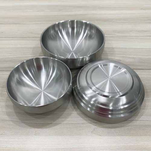 Tô mì lạnh 2 lớp BN21-2 Song Quán – Inox sáng bóng, cách nhiệt hiệu quả. Tô inox hai lớp BN21-2 Song Quán – Bền đẹp, an toàn cho món mì lạnh và cơm trộn.