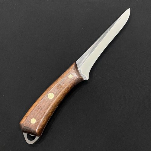 Dao có vân khía đen cán gỗ PRO-61 – lưỡi dao inox sắc bén, cán gỗ sang trọng, phù hợp cho nhà hàng và bếp gia đình cao cấp.