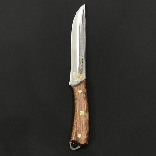Dao có vân khía đen cán gỗ PRO-62 – lưỡi dao inox chống dính, cán gỗ chắc tay, thiết kế tinh tế cho bếp chuyên nghiệp.