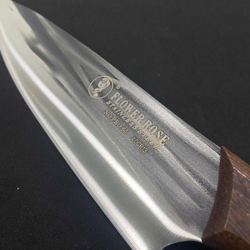 Dao có vân khía đen cán gỗ PRO-65 – lưỡi thép sắc bén, cán gỗ chắc tay dùng cho bếp chuyên nghiệp