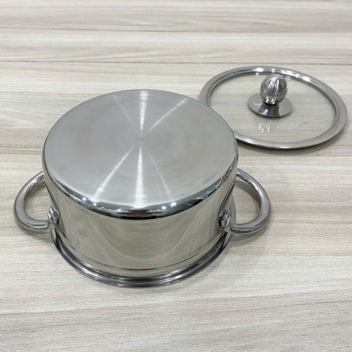 Nồi inox 2 quai nắp kính sang trọng, bền đẹp, dùng cho nhà hàng và gia đình.