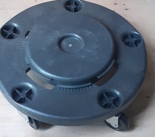 Thùng rác nhà bếp B-101 bằng nhựa cao cấp, có nắp đậy kín và bánh xe di chuyển linh hoạt – giải pháp vệ sinh tối ưu cho khu bếp.