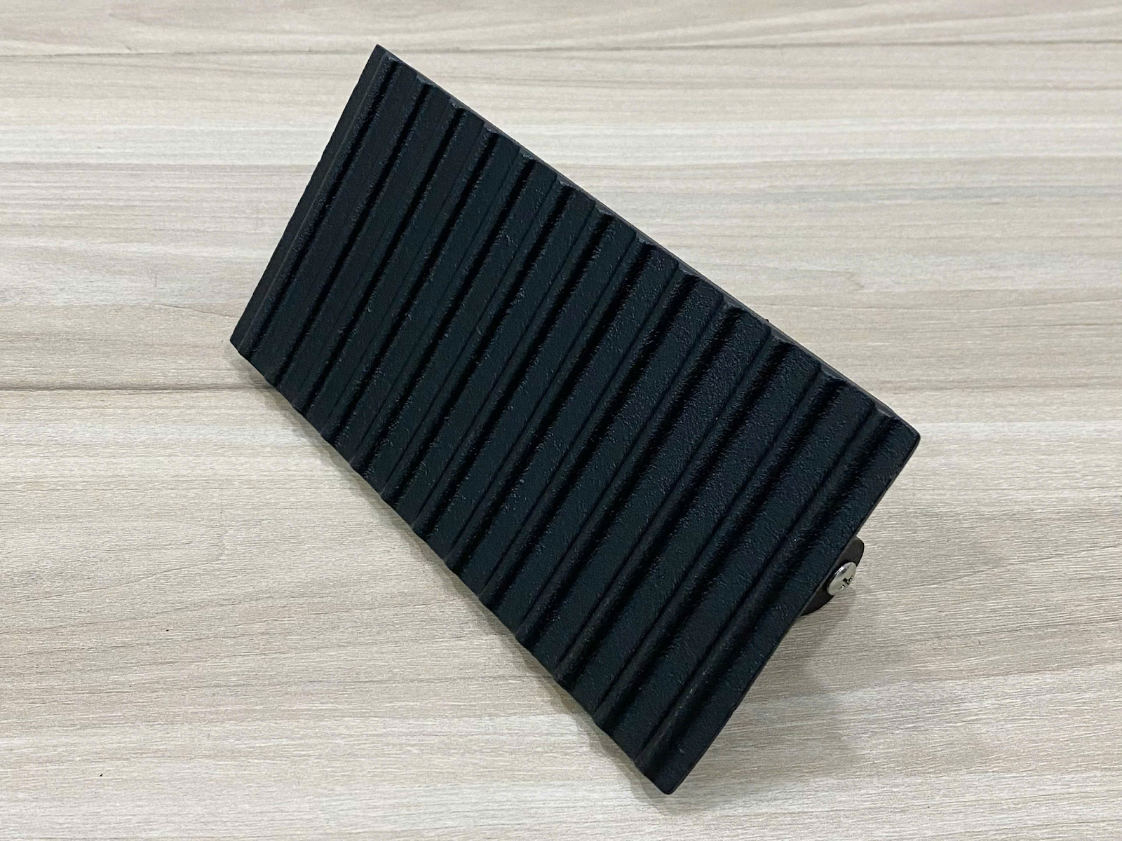 ĐỂ MIẾNG THỊT LÊN FORM ĐẸP, CHÍN ĐỀU VÀ KHÔNG TÁCH THỚ, BẾP NHÀ HÀNG LUÔN CÓ SẴN MỘT BỘ ÉP THỊT CẦM TAY CHẤT LƯỢNG. 3 image 95 edited