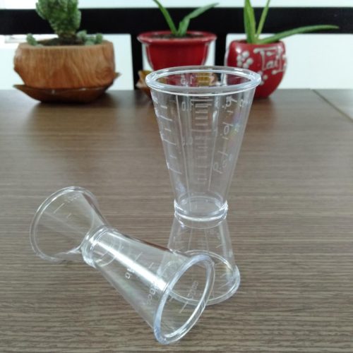 Ly đong nhựa B3001